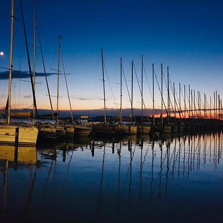 Butique Apartman Grand Balatonlelle Buitenkant foto