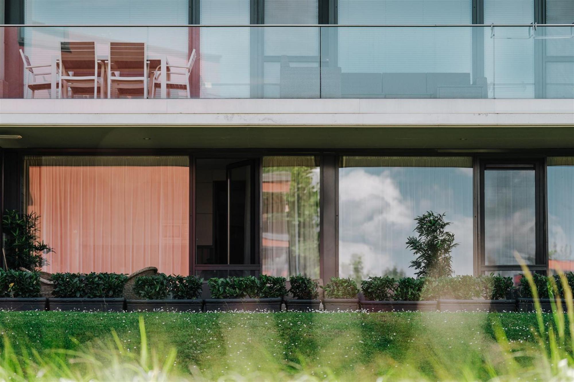 Butique Apartman Grand Balatonlelle Buitenkant foto