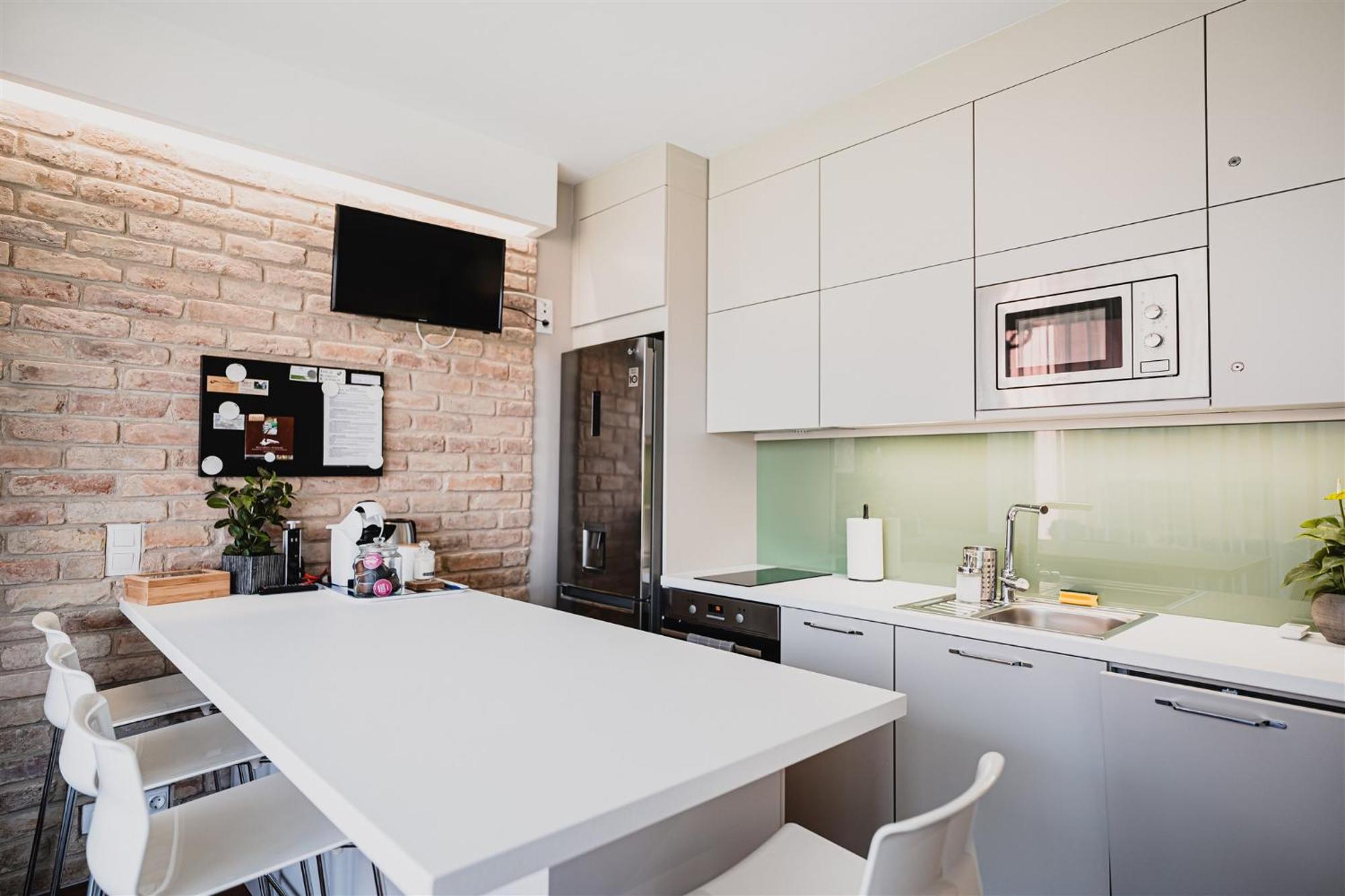 Butique Apartman Grand Balatonlelle Buitenkant foto